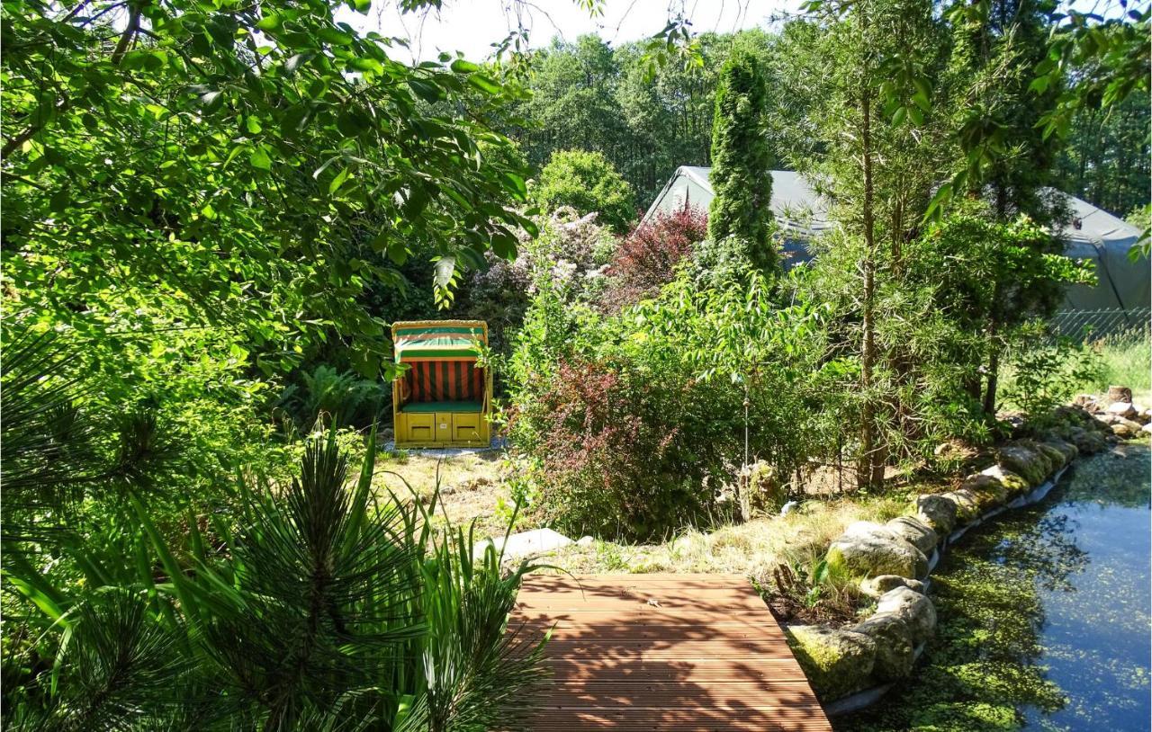 3 Bedroom Nice Home In Pinnow Ot Godern Bagian luar foto